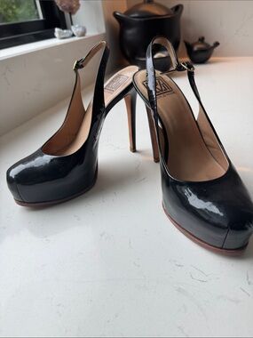 Pour La Victoire Black Patent Slingback Platform Stiletto Pumps
